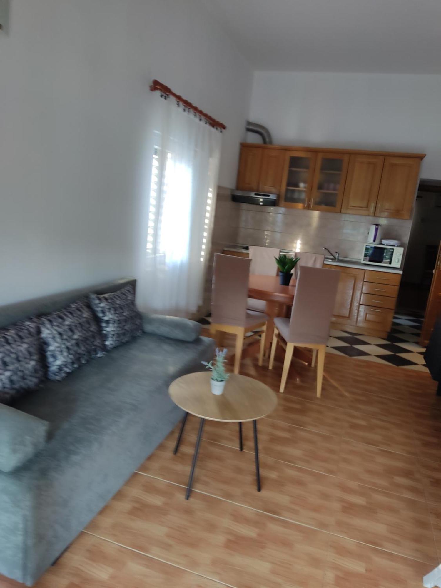 Apartments Ivana Lovište エクステリア 写真